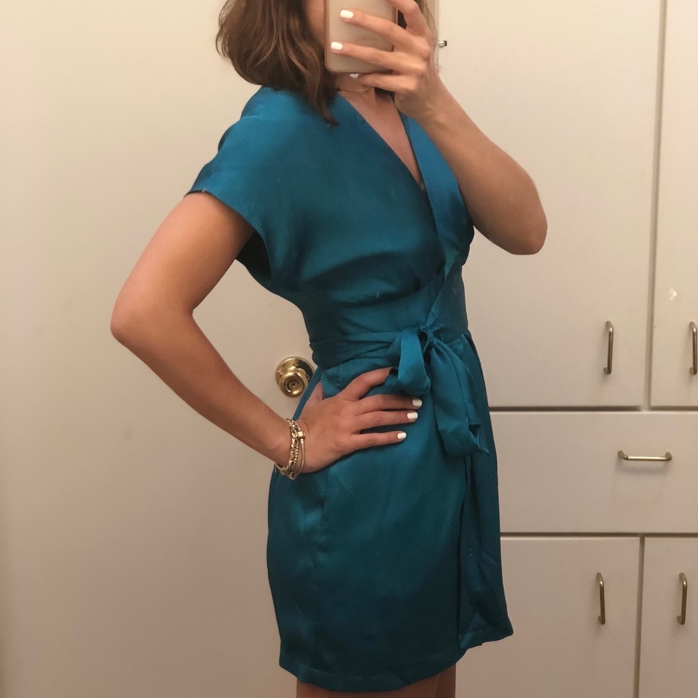 Diane Von Fustenberg wrap dress size 4